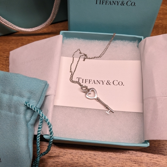 Tiffany Heart Key, in silver, Mini - Picture 2 of 5